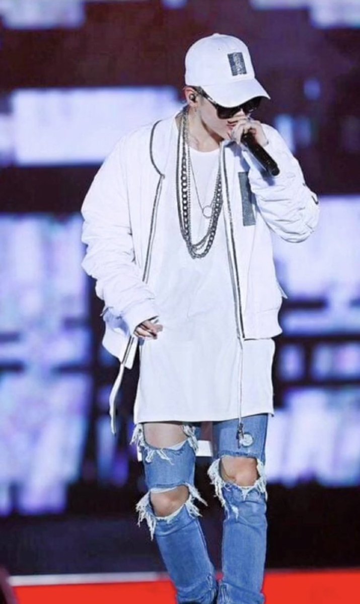 caligirlontexas's tweet photo. #BTSJIMIN #JIMIN #teamjimin #WithYou we love you #Jiminie congratulations on your ost is break records, sending some love from Texas 🇺🇲🇺🇲💜💜 please take care this noona Miss seeing you 😘 https://t.co/Db1OKZRnpK