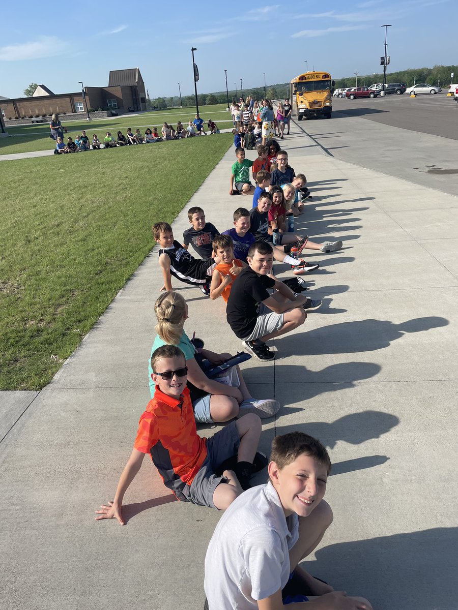 MrsNelson_34's tweet photo. Move Up Day for 4th Grade! Headed on to bigger and better things next year at RCMS! @WestyElemSchool https://t.co/zliPljZmvo
