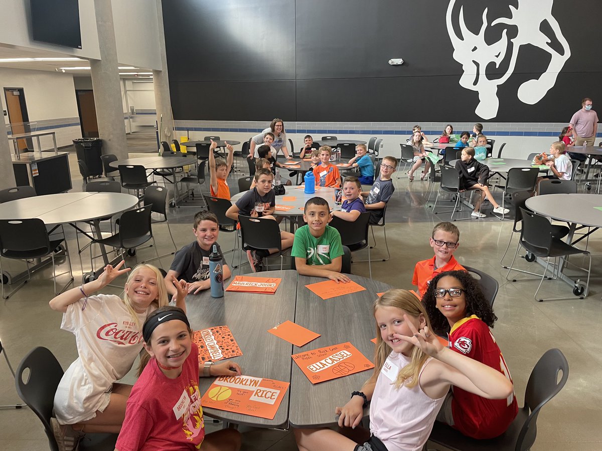 MrsNelson_34's tweet photo. Move Up Day for 4th Grade! Headed on to bigger and better things next year at RCMS! @WestyElemSchool https://t.co/zliPljZmvo