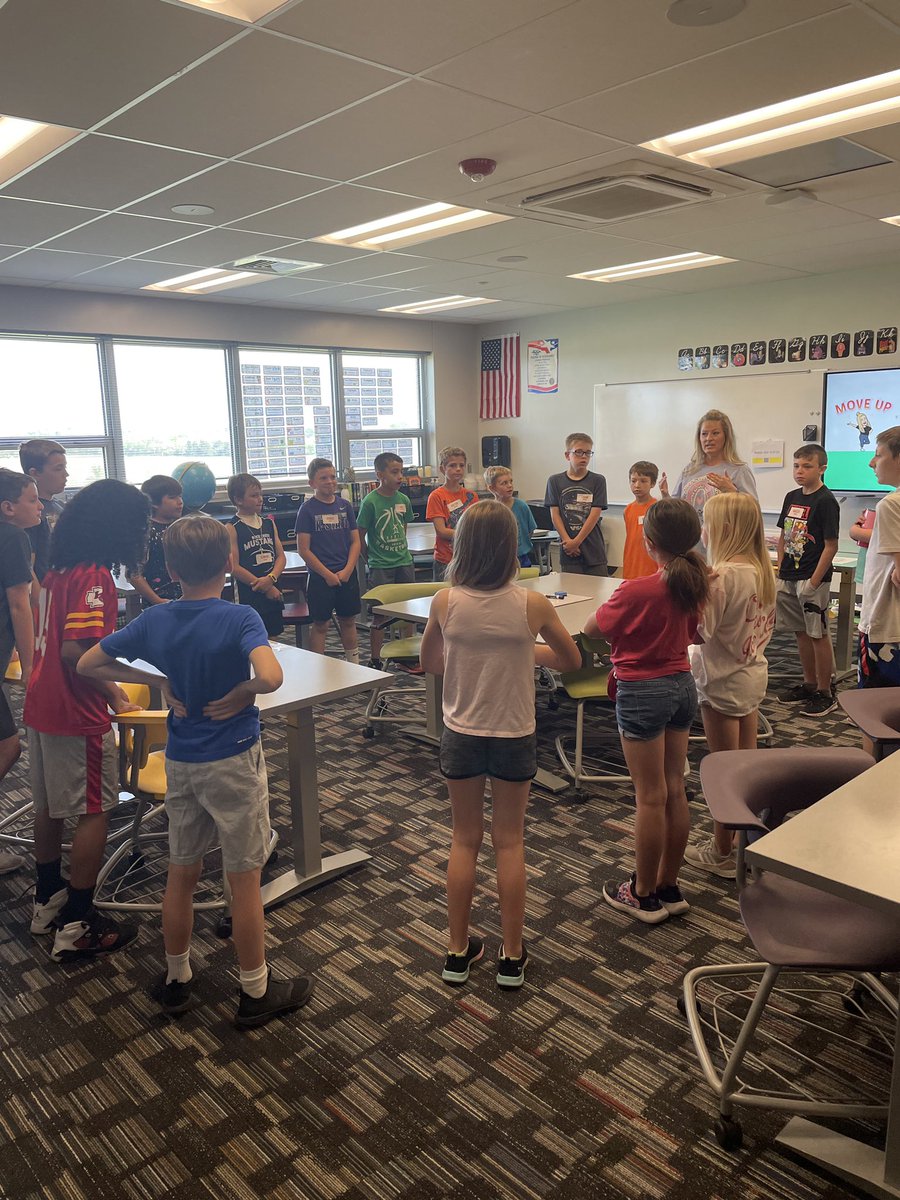 MrsNelson_34's tweet photo. Move Up Day for 4th Grade! Headed on to bigger and better things next year at RCMS! @WestyElemSchool https://t.co/zliPljZmvo