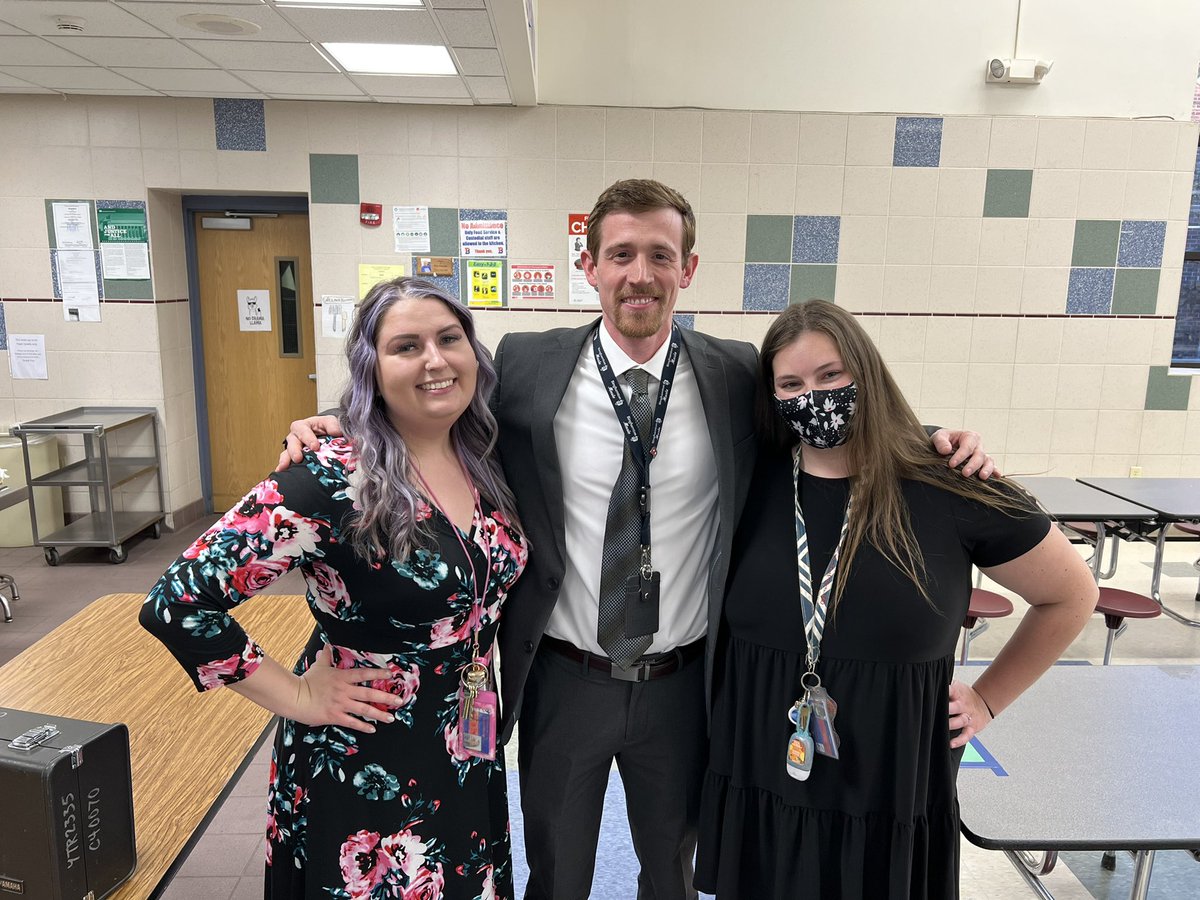A huge shoutout to these three on an amazing concert! Thanks for all you do! #WeAreBenFranklin #BPatriotProud <a href="/Ms_S_music/">𝙰𝚖𝚊𝚗𝚍𝚊 𝚂𝚌𝚑𝚖𝚒𝚝𝚣 𝙿𝚛𝚎𝚜𝚝𝚊 🍎</a> <a href="/doolittle203/">MissDoolittle203</a>