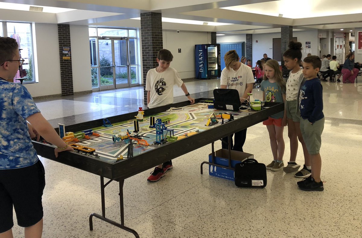CenCamFTC's tweet photo. We are so proud of the @firstlegoleague teams that we mentored this year! Tonight they demoโd their bots and shared the benefits of @FIRSTweets robotics programs with youth and parents in our community at @agehoffman โs @RemakeDaysSCPA days event. Way to #InspireForward! ๐ https://t.co/6RTNeyJQys