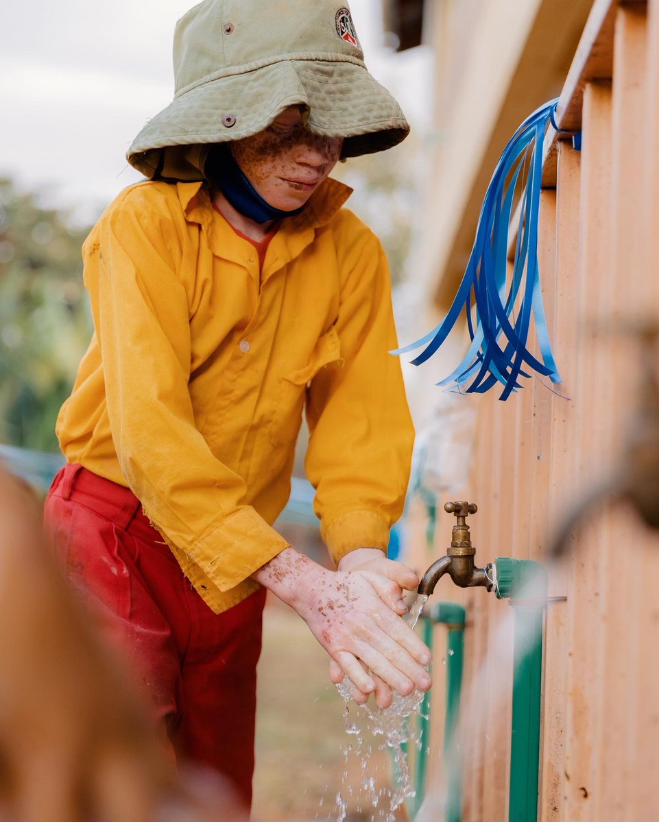 WithMyOwn2Hands's tweet photo. Hand-washing saves lives. 💦

Last year, we launched partnerships at health clinics across East Africa. These partnerships have allowed us to scale our #WASH program and protect more communities against the spread of viruses and disease. https://t.co/7WdeWRCgmo