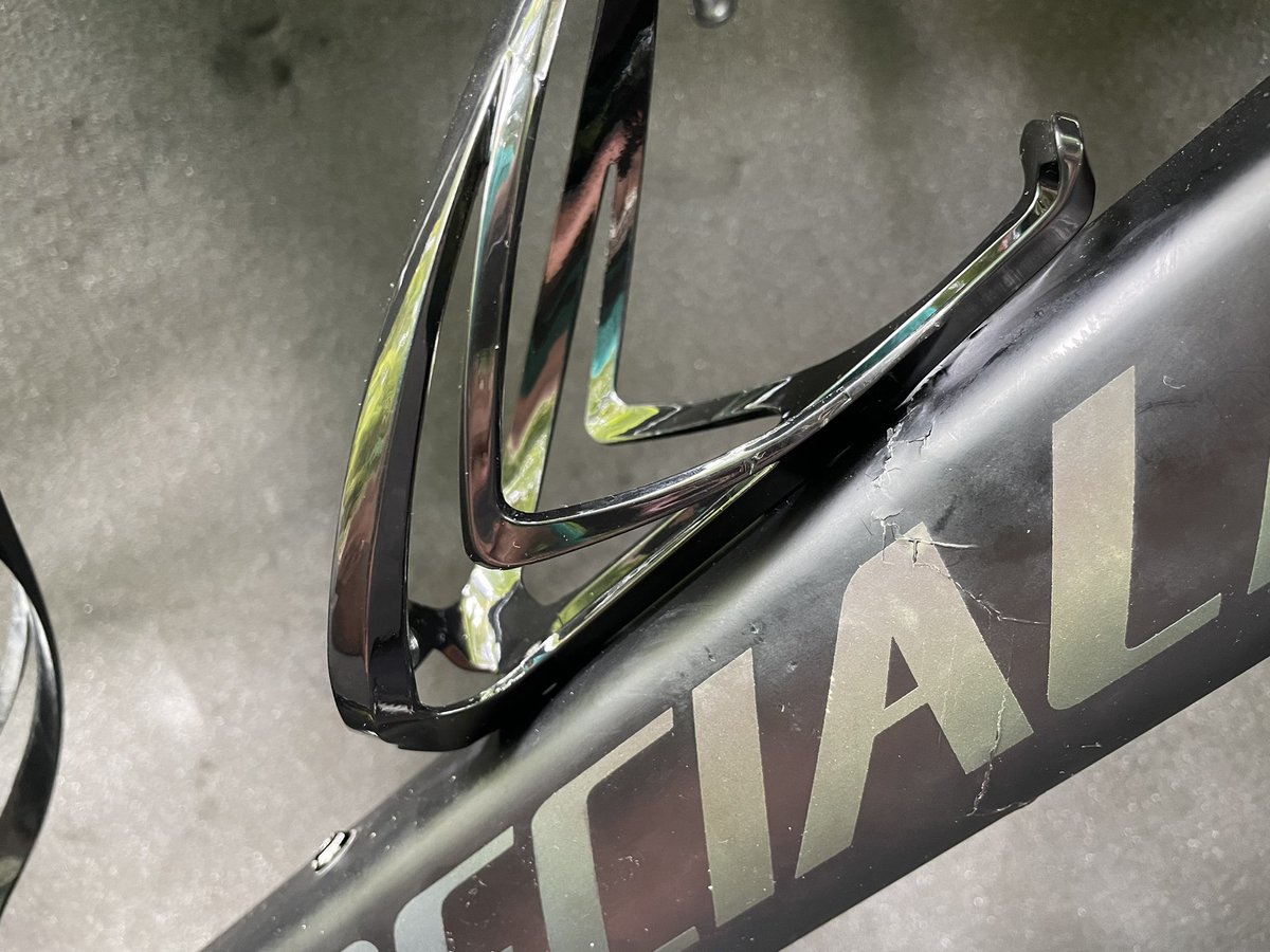 diegoacst's tweet photo. my bike was damaged after one of your flights to the Dominican Republic from Cancun, who will be responsible for the damage and repair cost? A mess @AmericanAir https://t.co/620KRFa1CL