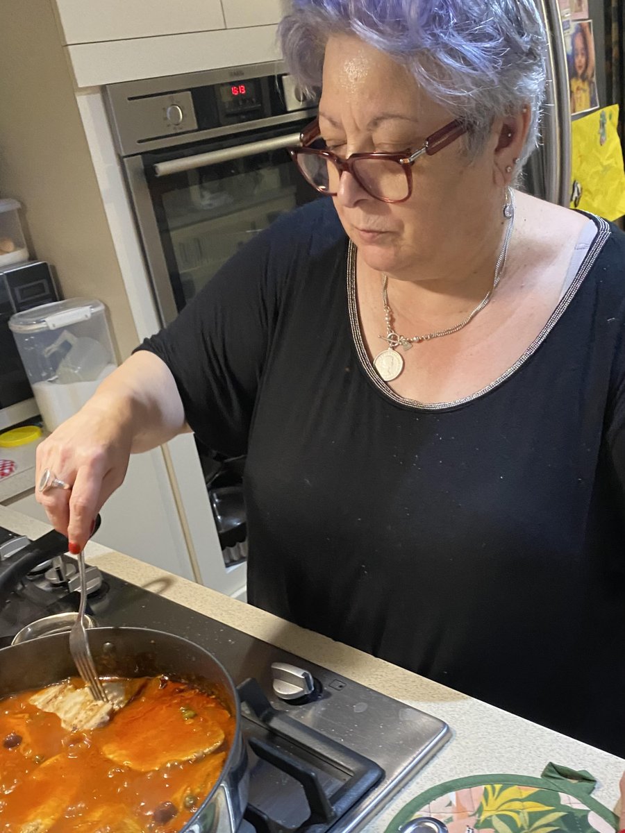 dscribenews's tweet photo. 'Put the pension up, PM'! The rising cost of food has older residents calling for the government to help. Find out what Rosina can afford to put in her grocery basket: https://t.co/4QMvmBW2e1 https://t.co/UUHVeUVRim