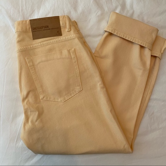 MandiMelton5's tweet photo. So good I had to share! Check out all the items I'm loving on @Poshmarkapp from @meganxxsweeney @DeniseCoffin @hillary03907391 #poshmark #fashion #style #shopmycloset #oneteaspoon #lizclaiborne: https://t.co/is02X2oMlu https://t.co/qdem9eusD3
