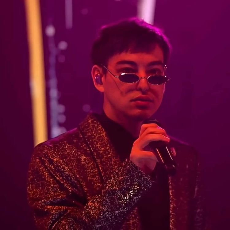 Crybabysketches's tweet photo. 🚨CONFIRMED: Joji will release a new song featuring Keshi, the song is called "Night" and it will be released in your dreams. https://t.co/LhfOOQHbRy