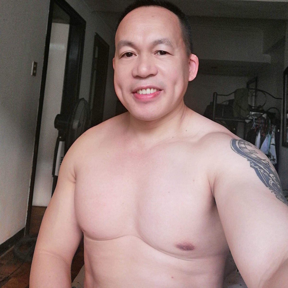 Angel89625406's tweet photo. @uniformednaked Wow https://t.co/1YUvc5KGru