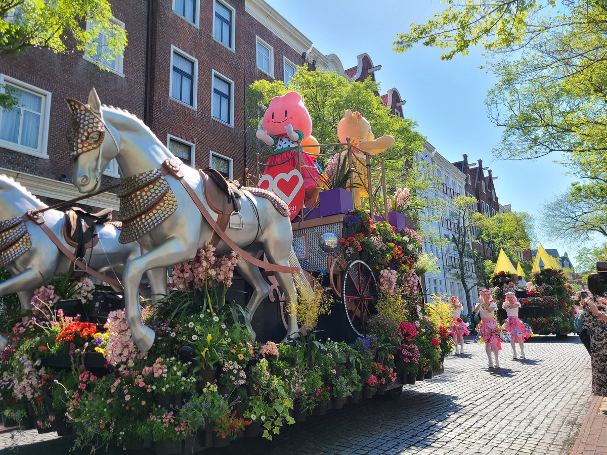 ハウステンボス(HTB)開業が1992年。新幹線計画時にはHTBの発展は想定外(1972年？)
HTBは佐世保市から長崎県、九州、日本、世界の観光地となった(コロナ前外国人観光客と接した実感)
武雄温泉→早岐付近ハウステンボス駅→新大村
のほうが良かった。
どうにもなりませんが😓
huistenbosch.co.jp/30th/