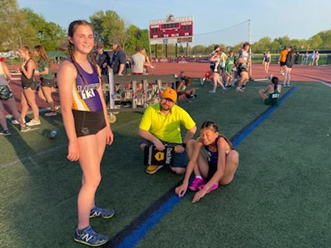 LkwdLHSTrakFld's tweet photo. Teeghan took 4th in the 200m with 26.65 & Mckenna was 8th 27.59.
Josie K took 3rd in the 3200 with a PR 12:10.33 & Mae 9th with a PR 12:48.29
π π
#RangerPride @LkwdAthletics #OneHeartbeatOneLkwd #FocusFWD @LkwdSchools @LHS_ABOOSTERS @FacesLakewoodOH https://t.co/4V4x0rBUi4