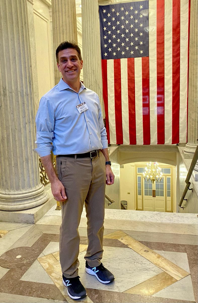 𝐋𝐞𝐢𝐥𝐚 𝐊𝐮𝐛𝐞𝐬𝐜𝐡 I School Visibility tweet media