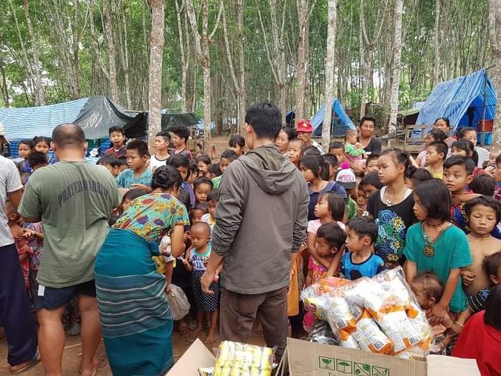 miN13700's tweet photo. Due to recent continuous rains, IDPs in KNU territories are facing difficulties such as inadequate availablity of waterproof shelter &amp; suffering from malaria,seasonal fever&amp;diarrhoea, &amp; need urgent medical care &amp; supplies @ICRC
#2022May13Coup @UNinMyanmar
#WhatsHappeningInMyanmar https://t.co/a5x6nolSZa