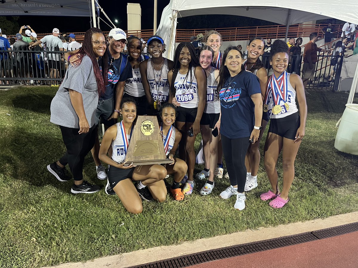 ortiz_e39's tweet photo. What a great day to be a Ro-Hawk!!! Our boys and girls competed at the state meet today. Girls are the 3A STATE CHAMPIONS!!!! #FlyFightWin #RoHawks ⚡️ ⚡️ ⚡️ https://t.co/vih5MBQIT4