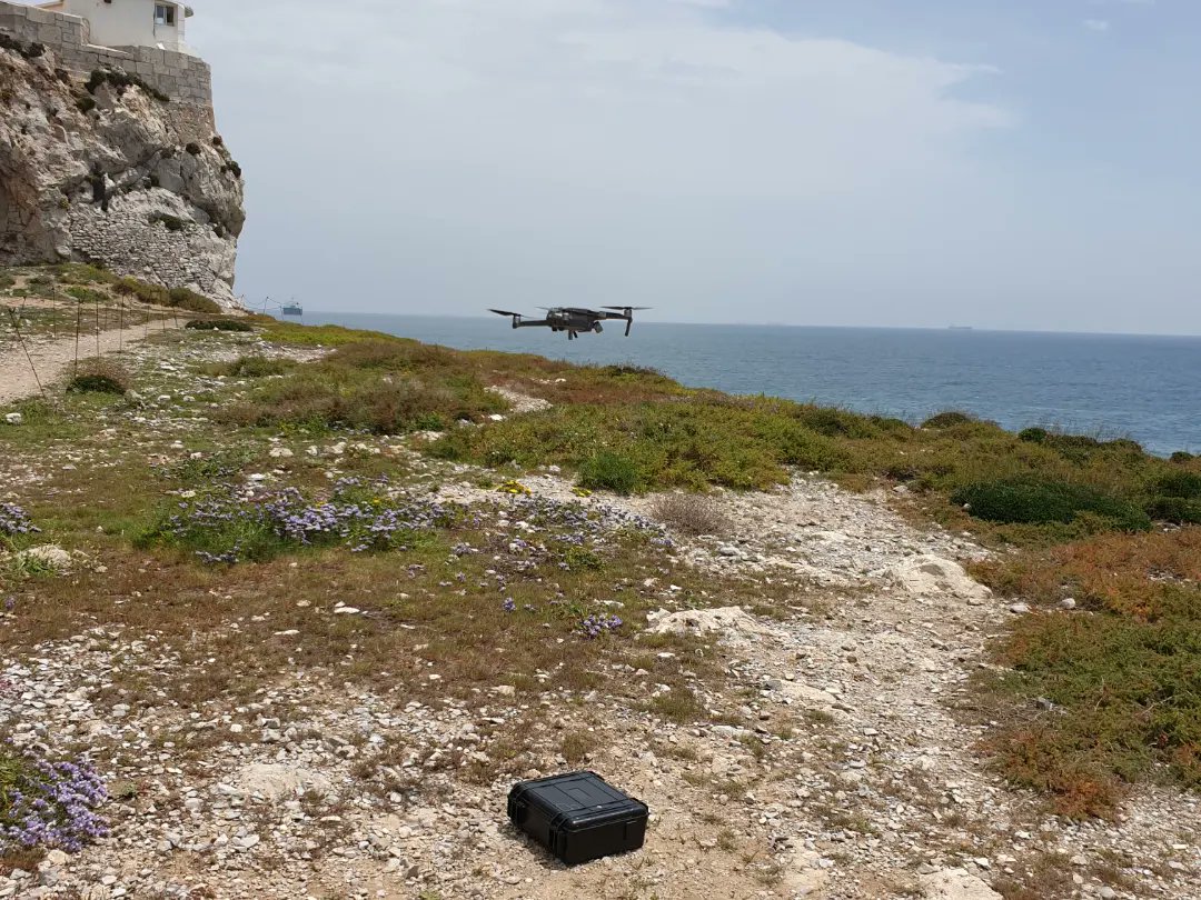 ThinkingGreenGI's tweet photo. A sneak peak behind the scenes as filming continues for this season of Rock Explorers... this time round, the Department of the Environmentโs technical team talk all things drones ๐ช๐
#rockexplorers #droneaction #thinkinggreen #europaforeshore #technicalenvironmentteam https://t.co/eevGmA1hts