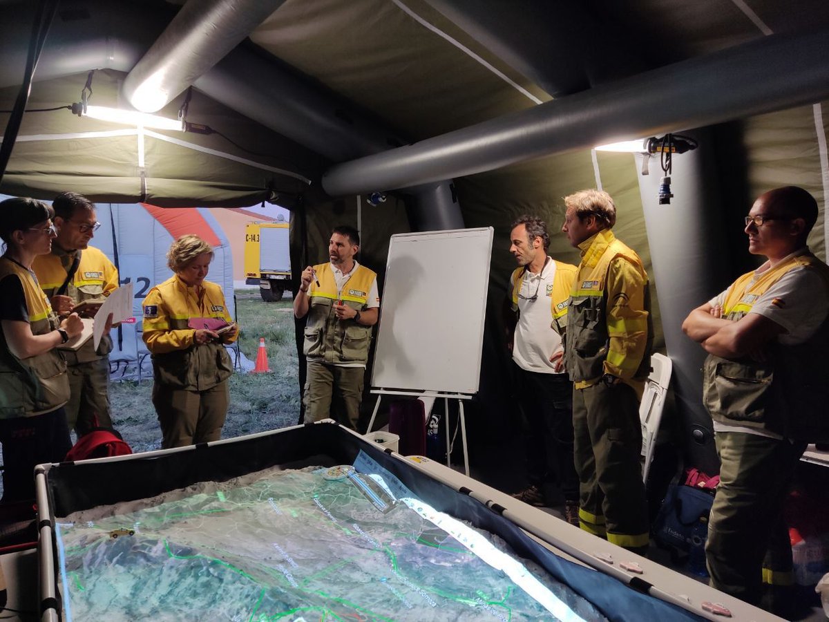 PauCostaF's tweet photo. 🌿Ayer finalizó el #SimulacroModexLeon!
👏Gracias @jcaamano_ por participar dentro del equipo #FAST https://t.co/Zhnz4Ch2Xc