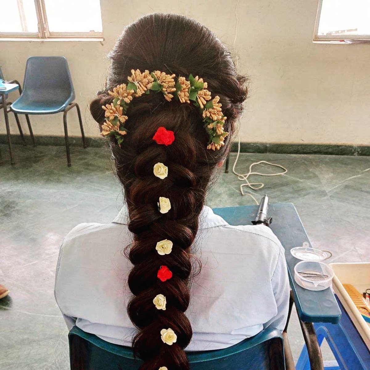 JoveConscious's tweet photo. Sharing the pictures from Beauty & Wellness Classes of advanced hairstyles at the academy. 😊⭐
Join hands with JCF by donating at: https://t.co/oH1kqNEfH3
#beautician #jcfskillacademy #womenhairstyle #JCF https://t.co/XLC6jEeubI