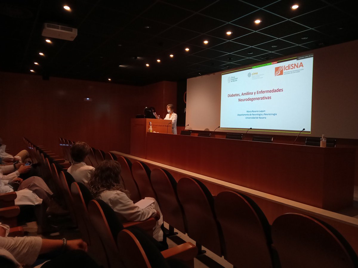 CIMA_unav's tweet photo. Escuchando avances en #Parkinson y #Alzheimer y su relación con la #diabetes y la #amilina,  de la mano de la Dra.Luquin de nuestro Programa de Neurociencias y de @ClinicaNavarra @idisnanavarra https://t.co/OfK94h04gF