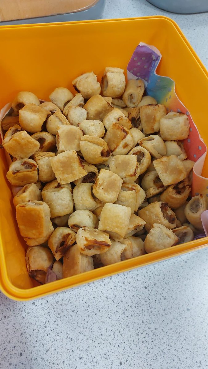 CantellSchool's tweet photo. Diversity is a strength - celebrate it!
Our staff have been busy creating dishes from around the world for our students to try. Delicious! #cantellandproud @southampton2025 #CityofCulture2025 https://t.co/UETY6FR1MZ