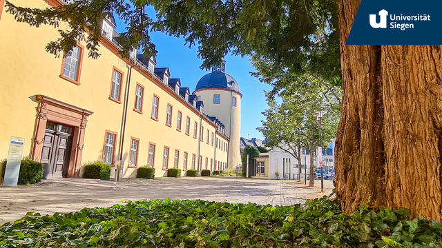 sfb1472's tweet photo. "Populär ist, was bei vielen Beachtung findet."
Wie prägt das Populäre und seine automatisierte Bachtungsmessungen die Gegenwart? Auf dem #OffeneUni Fest präsentieren wir gemeinsam mit dem @mediaofcoop neue Formen der #Kooperation & des #Populären
https://t.co/c7Wt1R09yJ https://t.co/02DrDDhaxu