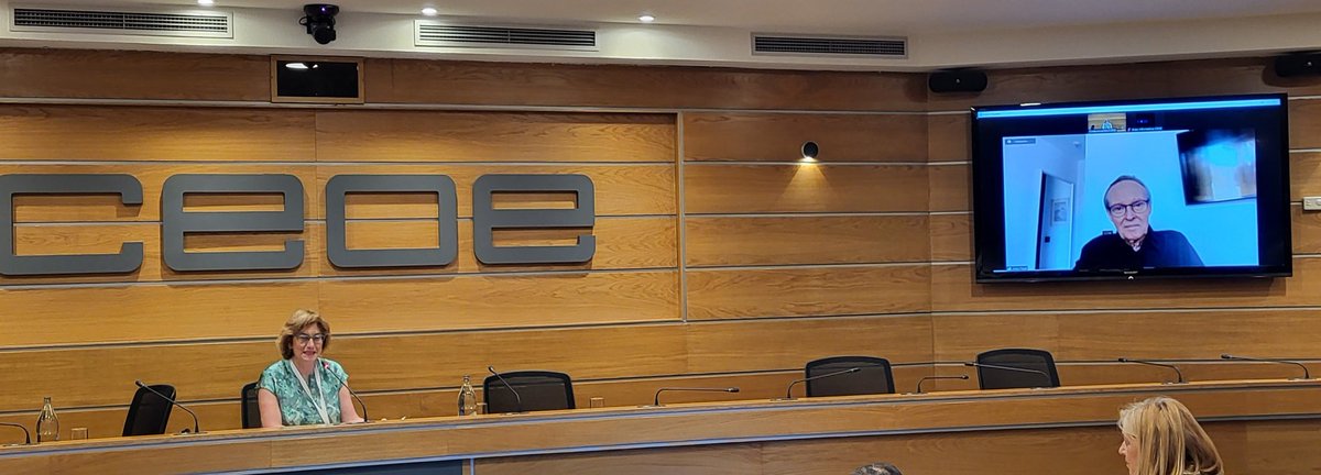 Sandrabbr's tweet photo. Seguimos en #ProyectoTerritorioCEOE con otra magistral ponencia de la mano de @joseppiquecamps, quien nos da las claves de la actualidad postpandemia desde diversos puntos de vista "La pandemia ha sido un shock de ofertas" @CEOE_ES @ceoetenerife https://t.co/XUpqWhjlNG
