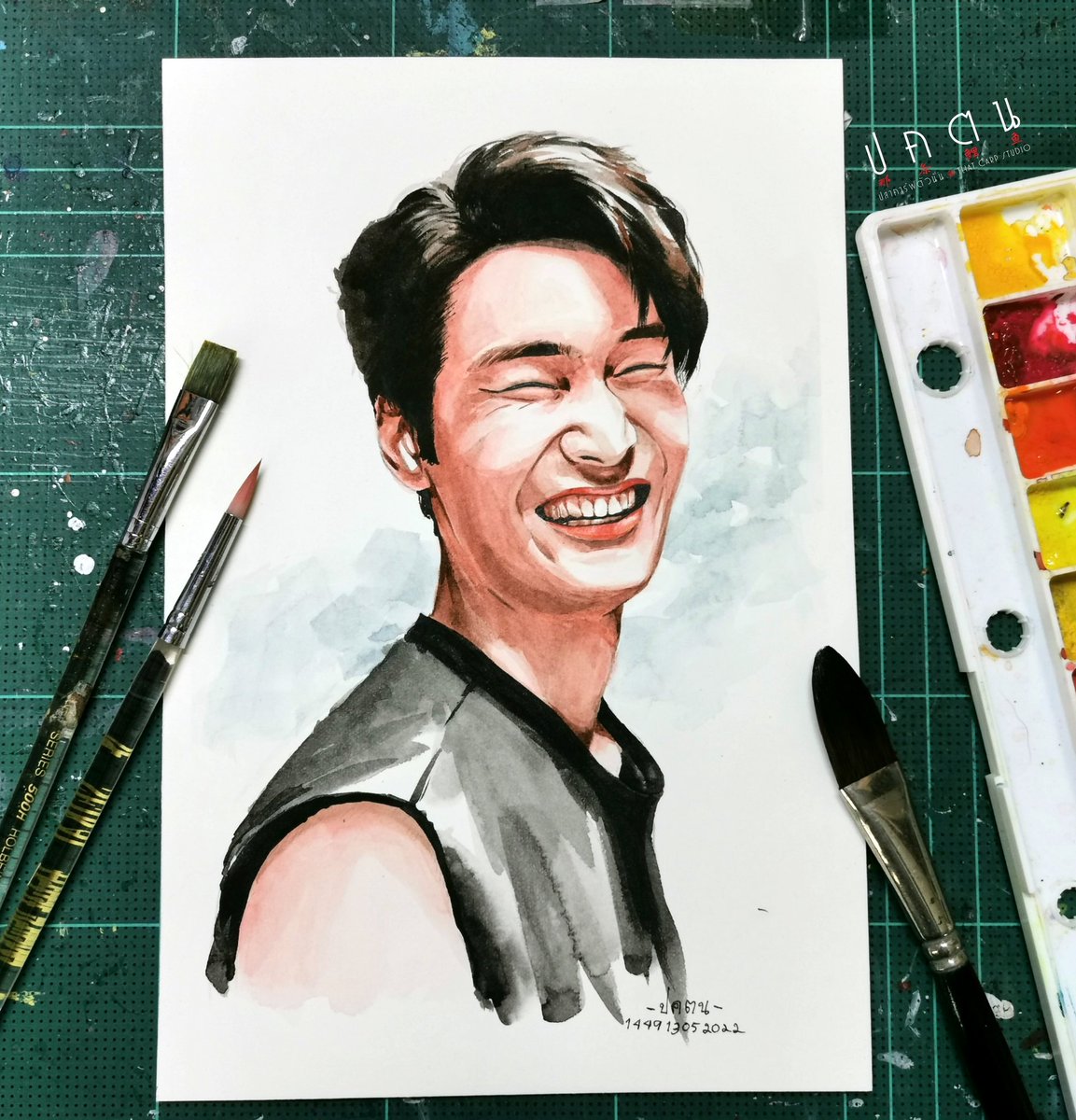 mandodari_th's tweet photo. #ถ้าอาโปอ่านจะยิ้มมั้ย
ถ้าอาโปเห็นจะยิ้มไหม 😁
วาดสีน้ำเองเลยน้าาาาา
รูปยิ้มสดใส ยิ้มสุดแบบต้องยิ้มตาม
เป็นรอยยิ้มให้ทุกคนแบบนี้ตลอดไปนะ
#apocolleagues
#Nnattawin @Nnattawin1 https://t.co/zhfPjVPWsA
