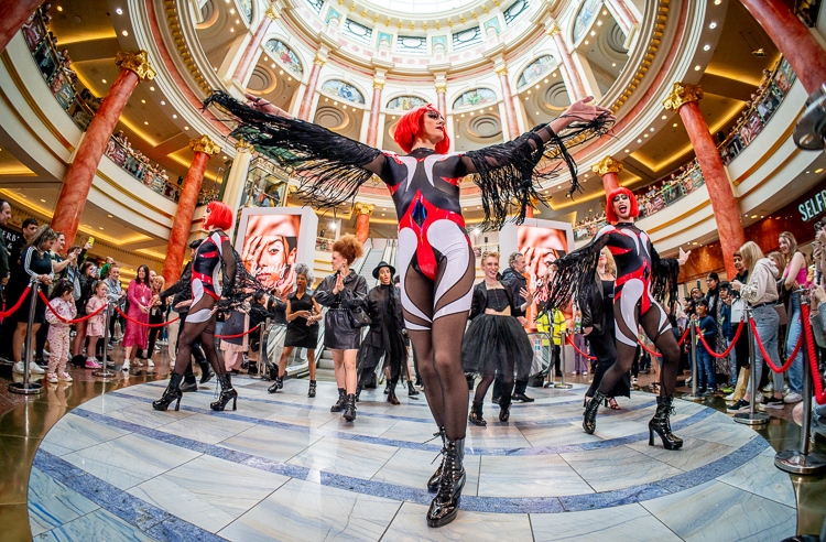 femsperspective's tweet photo. 📸 Shirlaine Forrest 
@Shirlainephoto covered the #BeautyUnfiltered event at Trafford Centre in April. The event aimed to celebrate beauty that represents every individual; encouraging customers to embrace uniqueness and beauty from within.

#SelfLoveClub #BodyPositivity https://t.co/sPk3kAombH