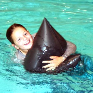 Dit weekend start er weer een #opfriscursus bij R&amp;A Sports en Swimming! In drie dagen oefen je nog eens alle zwemslagen om zo weer helemaal #zwemveilig op #vakantie te kunnen! Meer info 👉bit.ly/opfriscursus-z… #zomervakantie #zwemmen #zwemvaardigheid #amersfoort