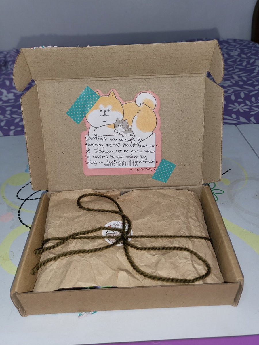 el_dritchknight's tweet photo. jimin, his message and special guest v came in safely!! thank you so much, ang daming freebies and they're all packaged so well and cutely!! 💜
#FromTemchie https://t.co/3TxQJa6S6R