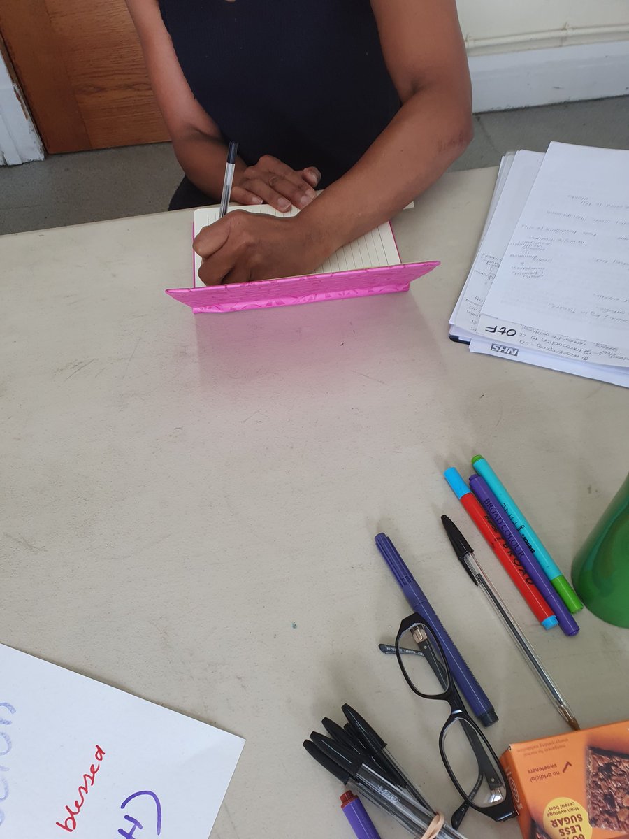 FlourishRo's tweet photo. 1st workshop of #OutsidetheFrame started yesterday with the theme of 'Ubuntu'. Many thanks to our wonderful participants for an amazing session and everyone who supported us to make this happen. Watch this space. https://t.co/XF8pbMLYee