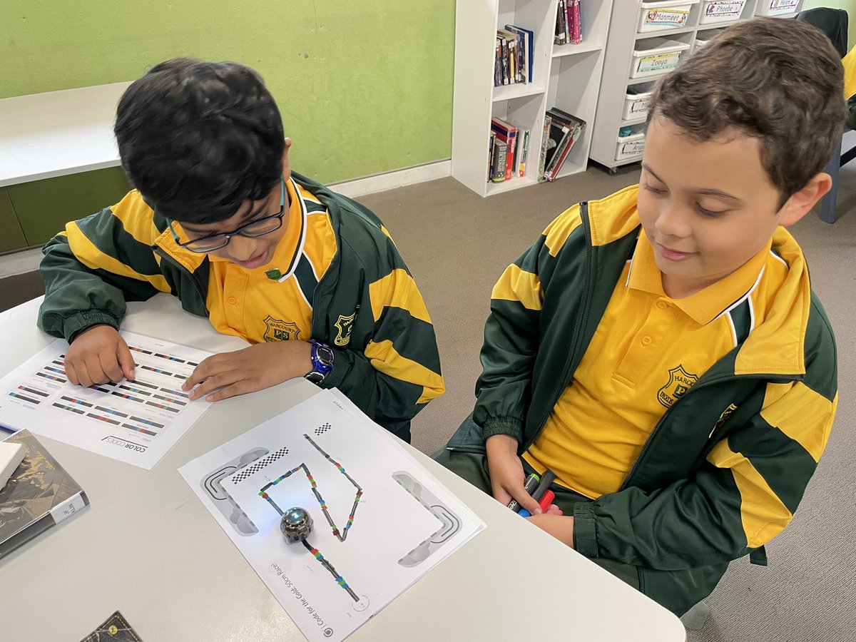 Stage 3 colour coding their Ozobots to the finish line 🏁 <a href="/HarcourtPS/">Harcourt PS</a>