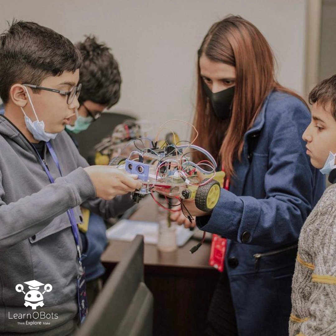 learnobots's tweet photo. Have a look at what we offer in Robotics. Summer camp dates are 1st - 16th June. Register now to avail Early Bird Discount. Hurry up! Limited slots available.
.
.
.
.
.
Contact us at:
USA: +1 (832) 699-0169
PK: +92 335 1166116
hello@learnobots.com

#LearnOBots #Education #STEAM https://t.co/qAVDmh08zM