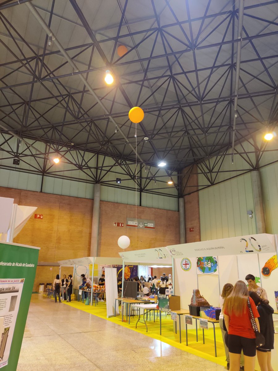 2° día #20FeriaCiencia Sevilla. Investigación aeroespacial aplicada al aula. Nivel II.
.
.
.
<a href="/eduKalmeria/">ᴇᴅᴜKᴀʟᴍᴇʀɪ́ᴀ</a> <a href="/EseroSp/">ESERO Spain</a>
<a href="/Educaand/">Consejería Desarrollo Educativo y FP</a>
#esero #STEAM 
<a href="/JimenezRosalesA/">Antonio Jiménez Rosales</a> 
<a href="/cepalmeria/">CEP de Almería</a>