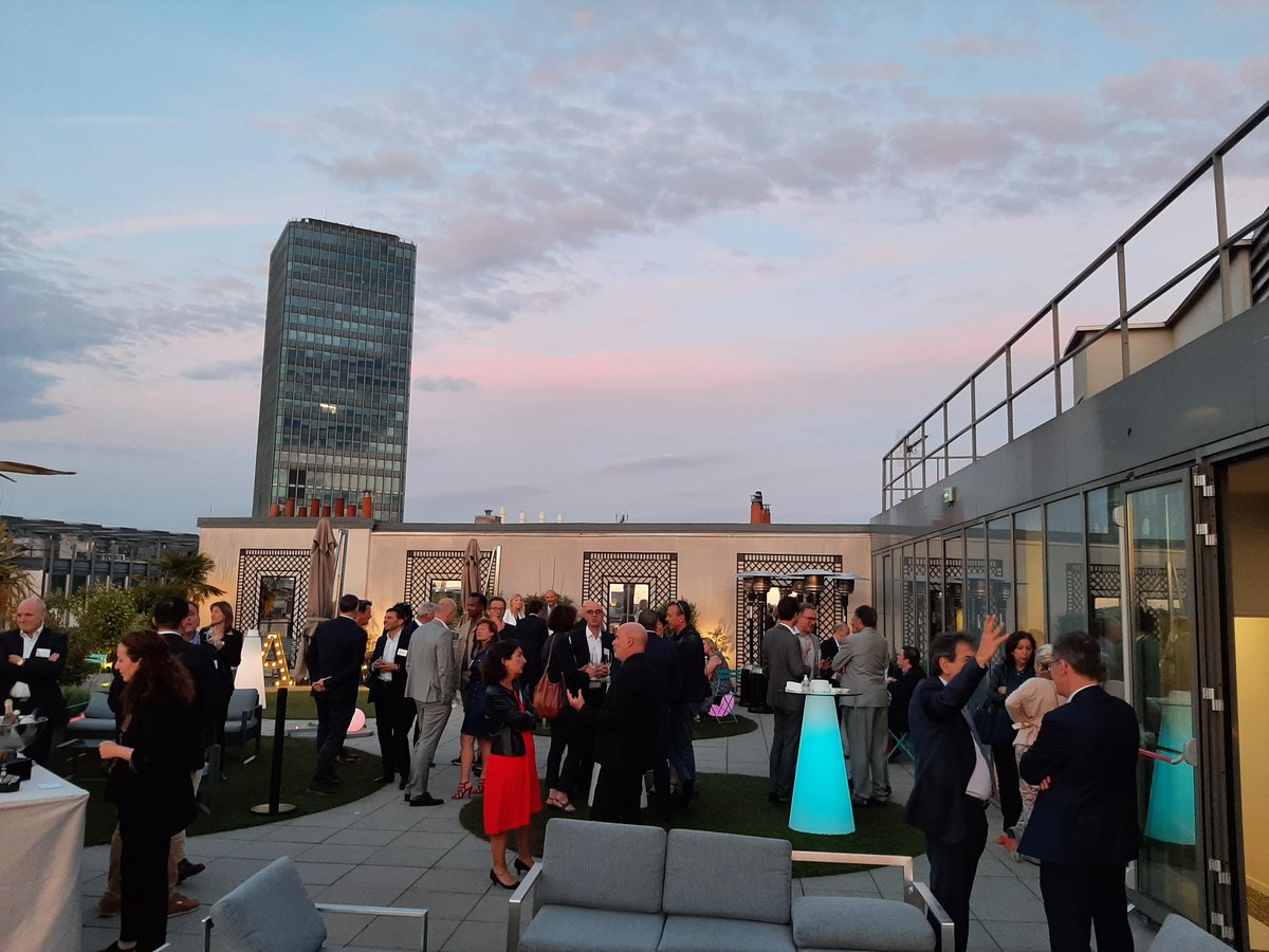 #happybirthday
Hier soir HEADway Advisory fêtait ses 10 ANS !
L'occasion de réunir clients, partenaires et collaborateurs. 
Un grand MERCI aux convives pour votre présence et votre bonne humeur !