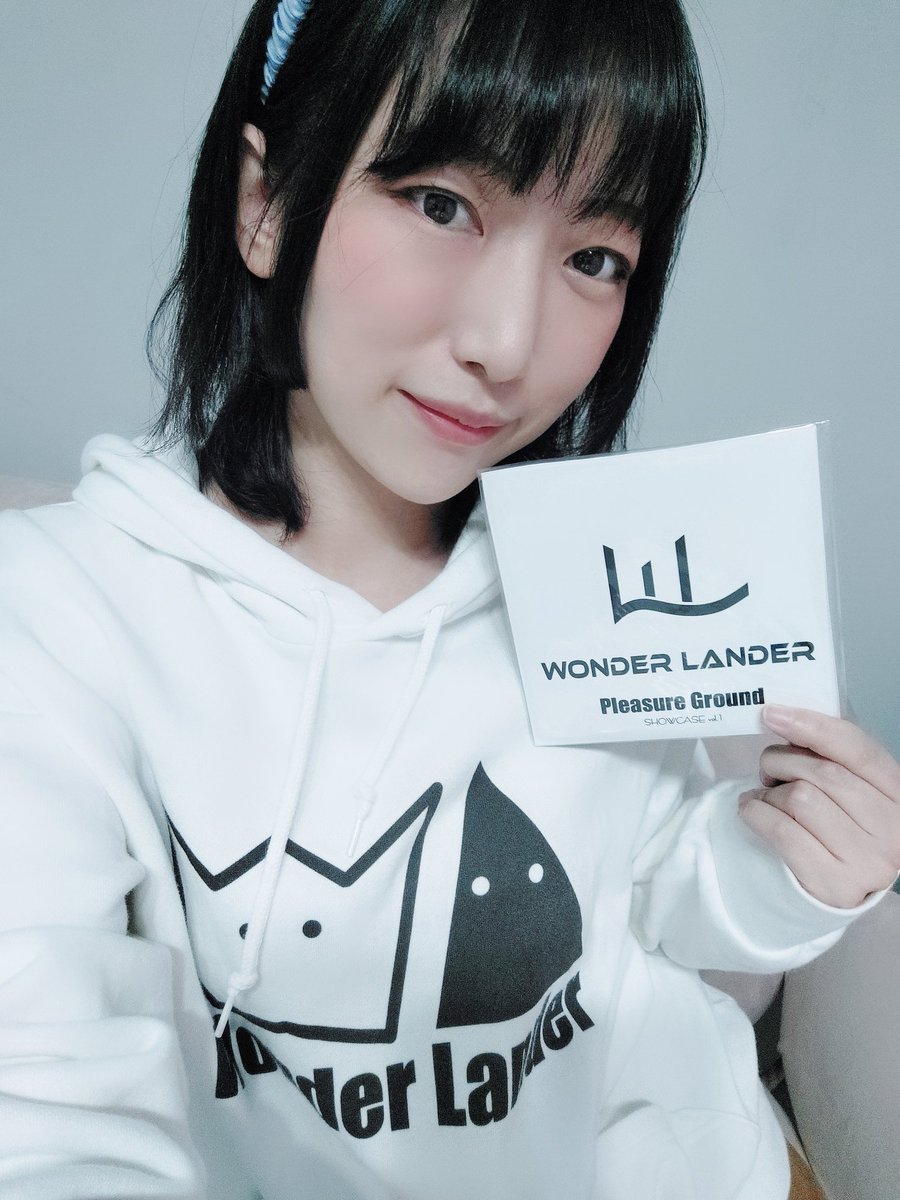 wl_girlsband's tweet photo. WonderLanderのメンバー
シンガーのMayです
WonderLander公式shop
→https://t.co/wjlMVG2jjm
Spotify
→https://t.co/WAKPCbmpqh
YouTube
→https://t.co/b76FfKNGdB
NEXT
5/29(日)
ワンラン企画Pleasure Ground vol.5
配信ライブ(現地観覧人数限定受付)
#WonderLander
#music
#Spotify
#LIVE https://t.co/9MSGP2upYr