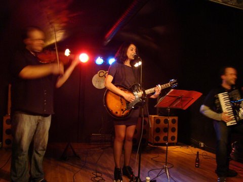 Ester Rodriguez tweet media