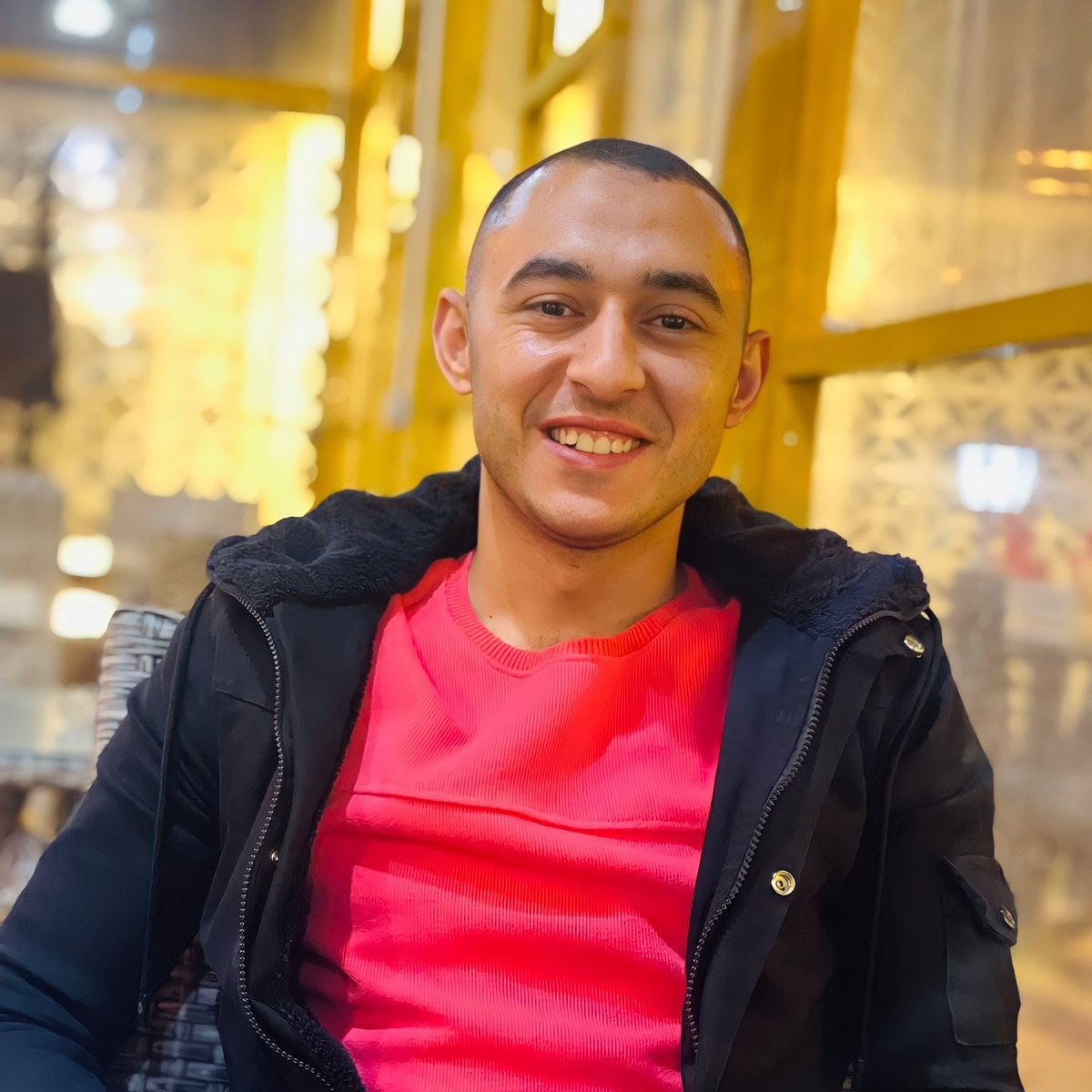 Saeednagib's tweet photo. #NewProfilePic https://t.co/hJP5yylFoB