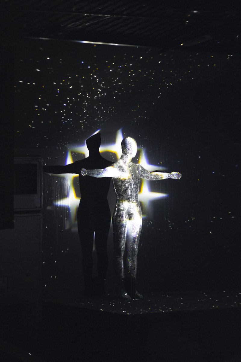 #GM 
Shine like a motherfucking alien 💙

Shooting of the ballroom scene in Milan on assignment for <a href="/i_Ditaly/">i-D Italy</a>