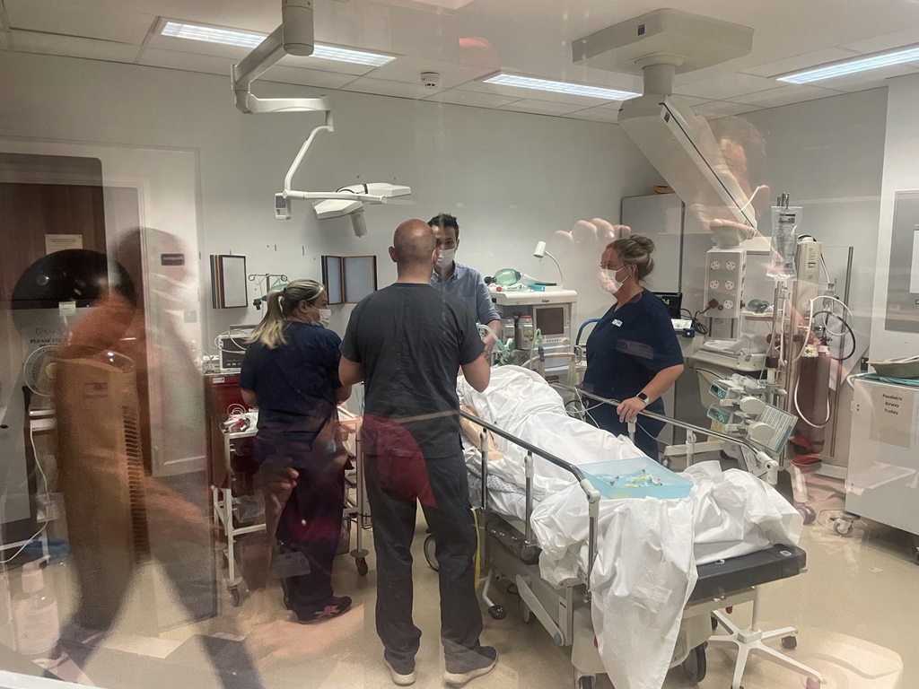 Our first scenario focuses on initial resuscitation in the ED

Fantastic to see how our scratch teams from ED and anaesthesia rapidly form in a cohesive unit to deliver high quality care.