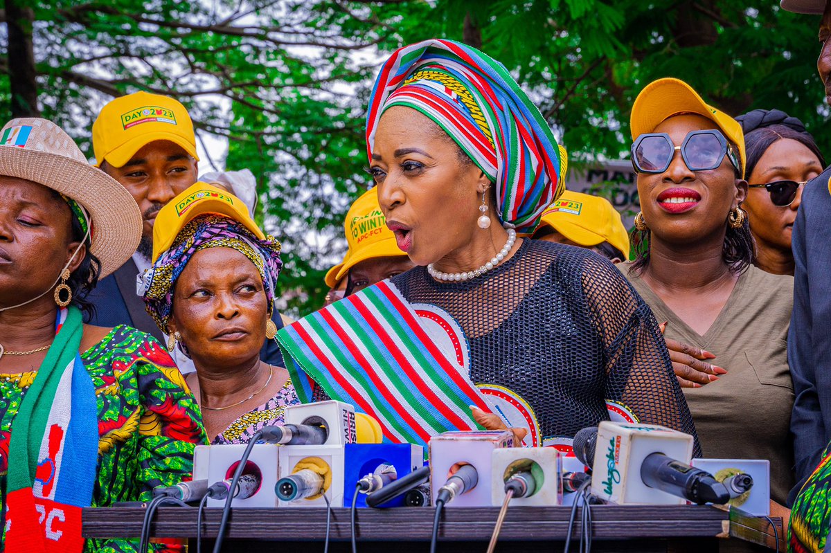 alphaleke's tweet photo. A Mother and A True Leader.
@dayo2023fct will deliver.

#Dayo2023fct
#Dayo4FCTSenate https://t.co/sIgwb0nQsW
