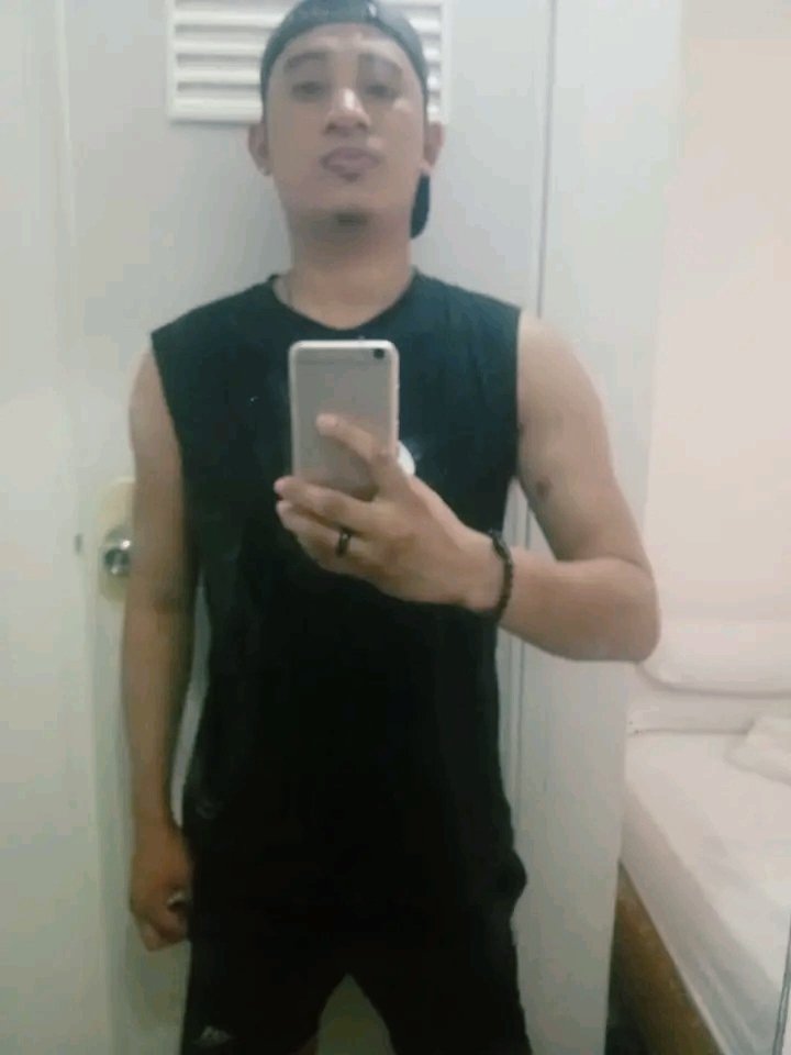 ClarckMasahista's tweet photo. Free room now dmorvie clav.

Dm na sa magpamassage 😉

#legitmasseur https://t.co/OVSzsuShwz
