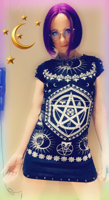 Love this little dress and I love my future wardrobe even more ☺️ https://t.co/ZUvarCwirI<a href="/tag/newprofilepic"class="tags"><span>#newprofilepic</span></a>