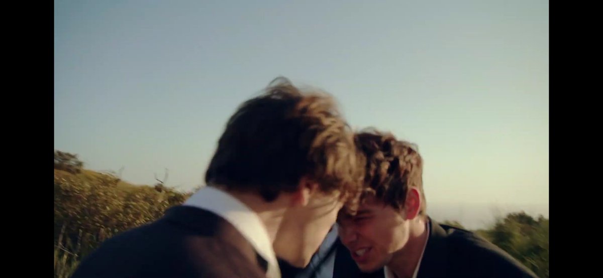 LOVESKFTWDW_'s tweet photo. ESTA PARTE ESTA PARTE, LOS AMO😭 https://t.co/NGGZvLMwTM