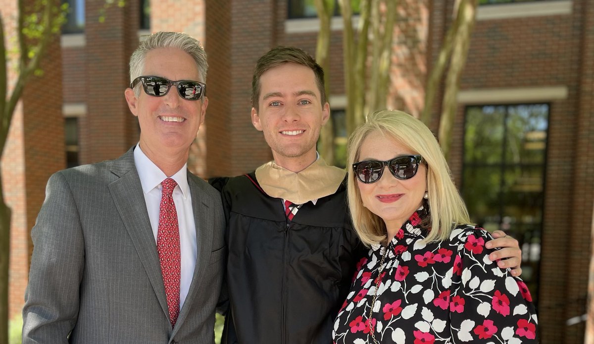 StormTrack9Dave's tweet photo. So proud of our son Carter earning his Master’s Degree in Marketing Research from UGA. It was a beautiful day for the ceremony! #UGAGrad #TerryGrad #Terry22 🐾👨🎓 https://t.co/z44sFGTz2h