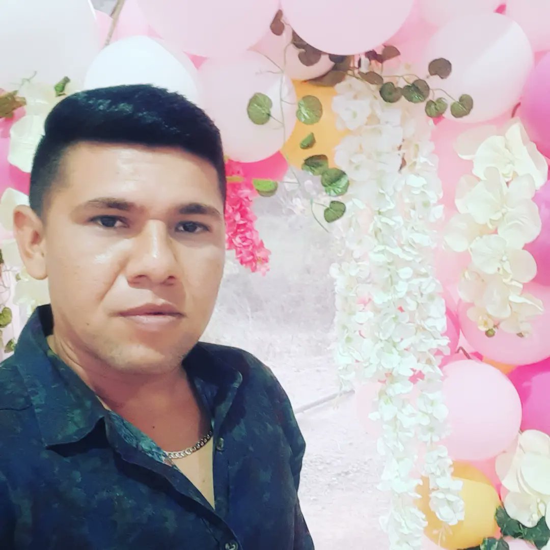 HugoAckles's tweet photo. #NuevaFotoDePerfil https://t.co/DXb3BUobD9