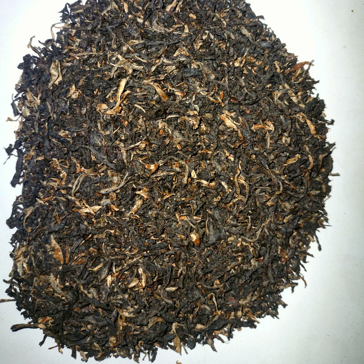 PHUKON0w's tweet photo. 2nd Flush Assam Orthodox Tea https://t.co/Gl5mwhjh0T