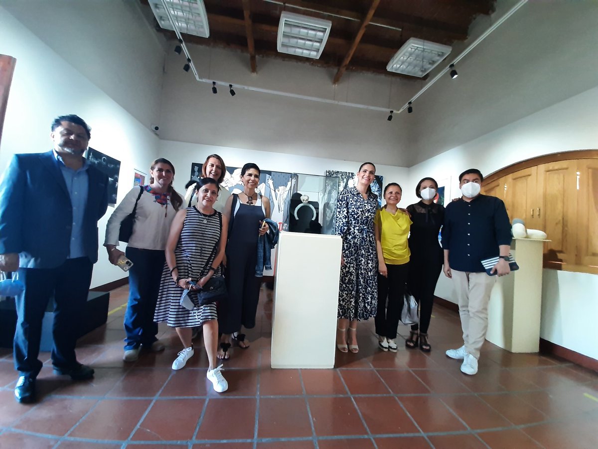 #MUAG, la Muestra de Artistas Guanajuatenses, llego por primera vez a Irapuato al Museo Salvador Almaraz, con la obra de más de 20 creadoras. No dejes de visitarla. 
De martes a domingo de 10am a 6pm