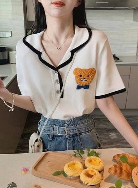 bellybaam's tweet photo. #จูลี่จะขาย 
ไหมพรมคอปกกระดุมเงินปักลายน้องหมีผูกโบว์ตรงอกงานดีมากก 🐻🎀
ขนาด : อก 40-42 นิ้ว
เสื้อยาว 21 นิ้ว 
แขน 10 นิ้ว
สี : ขาว
185 ฿
เมนชั่นได้เลย⬇️⬇️⬇️ https://t.co/hD1Sb11AOr