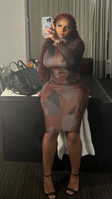 hi 🖤 https://t.co/fnb0nGO3P8