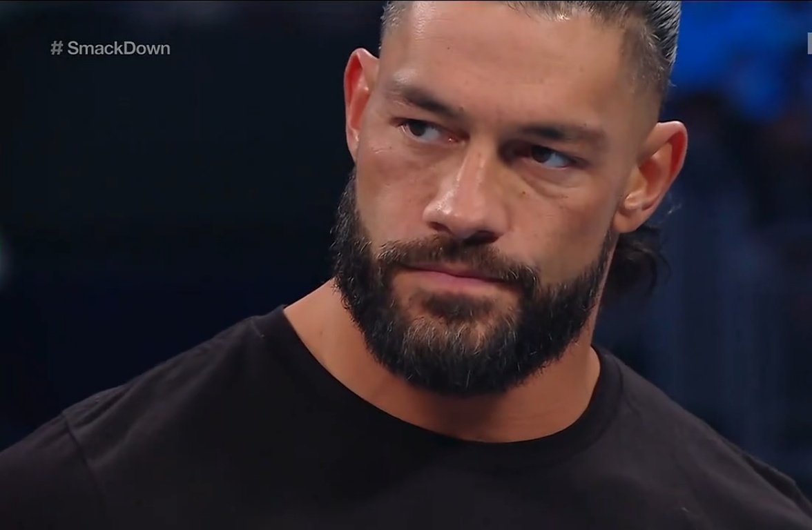 AmbreignsAlways's tweet photo. Love their expressions.. They can mirror each other 💓

#JonMoxley #RomanReigns https://t.co/tVi37w4dVc