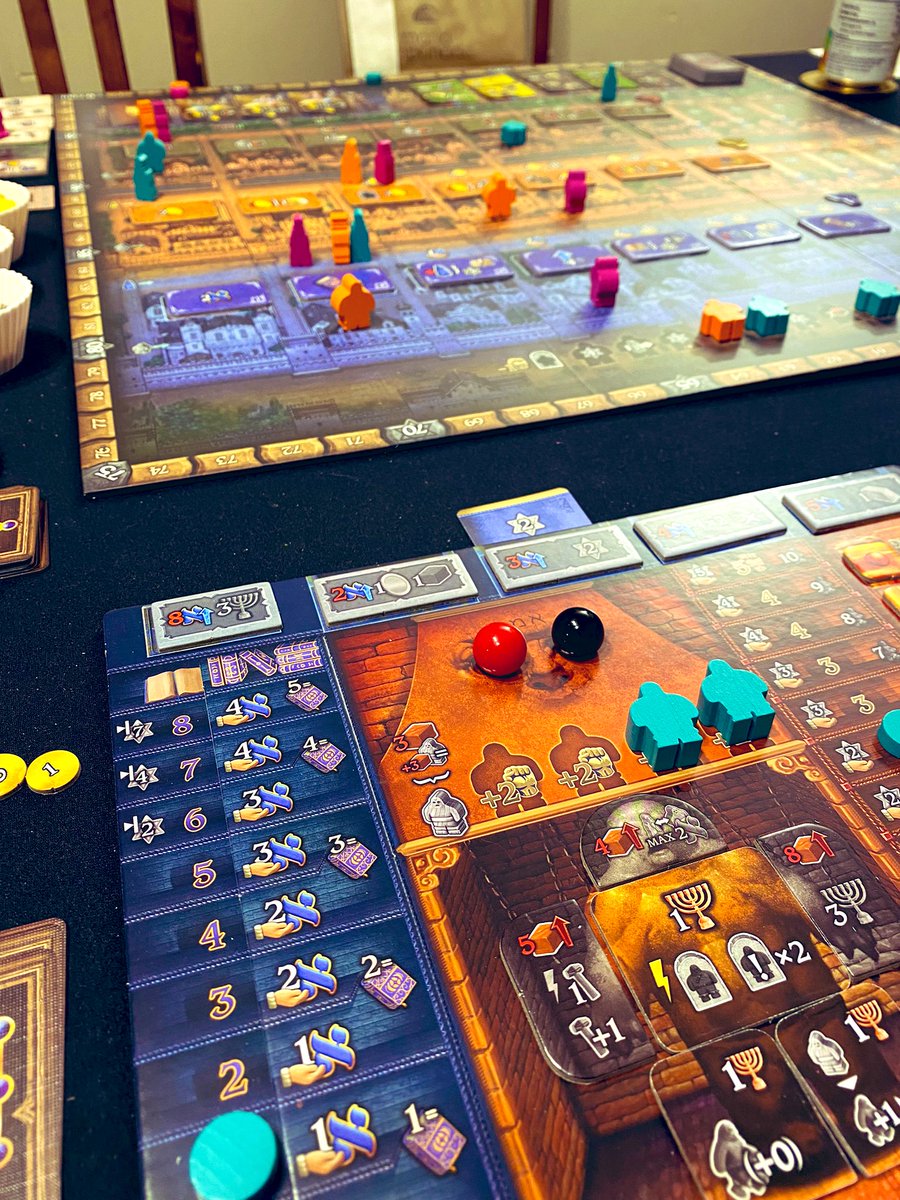 What a great game night! Wonderland’s War and Golem, both 7.75/10 for me.